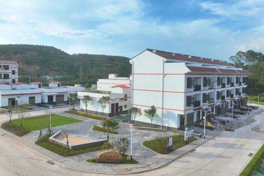 党支部012.jpg 党支部012.jpg