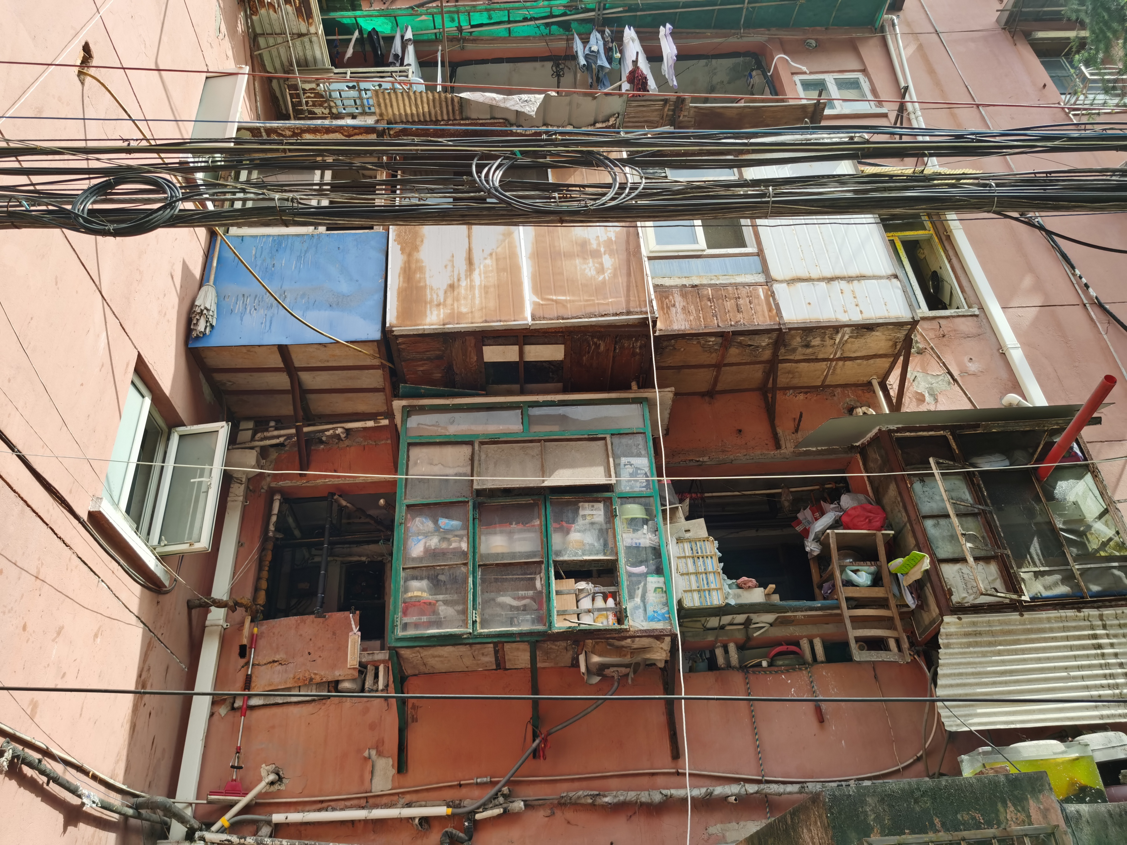 田林路 65 弄拆除前局部实景1.jpg
